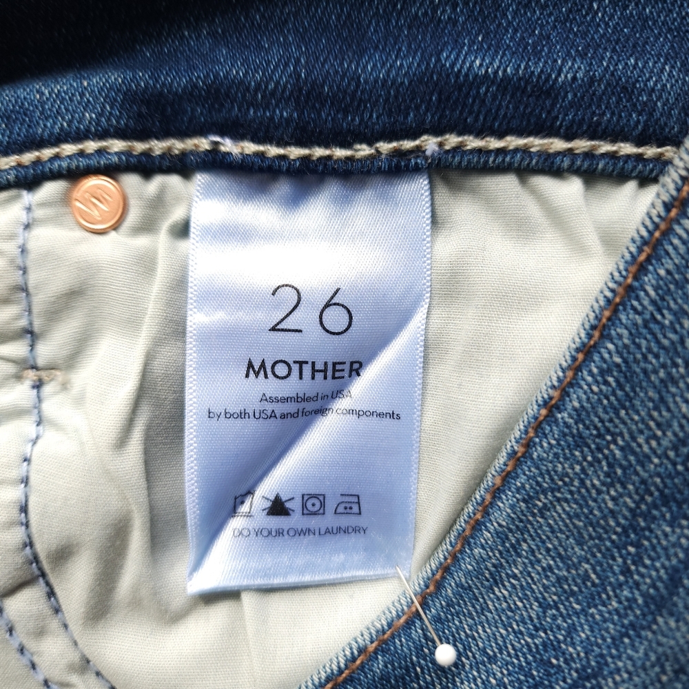 Mother The Mid Rise Dazzler Ankle Jeans In Sweet And Sassy - Picture 6 of 12